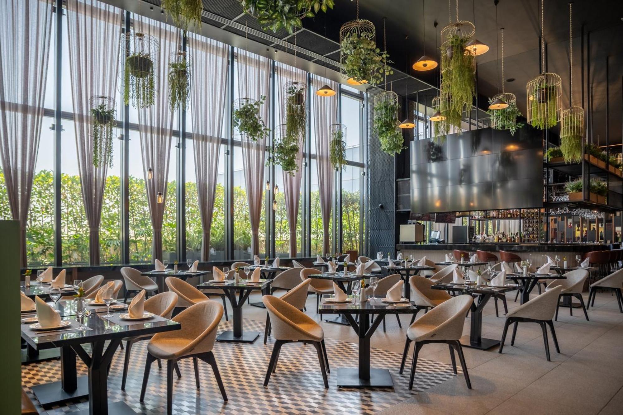 Fiesta Americana Viaducto Aeropuerto Mexico by Eksteriør bilde The interior of the restaurant